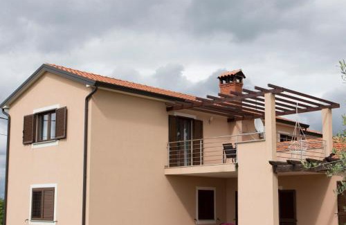 Vrh Lasici Apartment | Apartment Mara