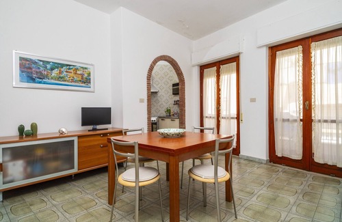 Recanati Apartment | Apartment 'Mary's Home' with Sea View and Balcony