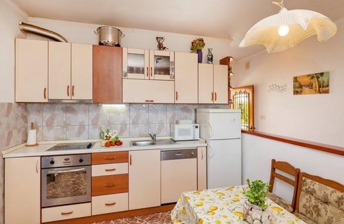Stravca Apartment | Apartment Mileta