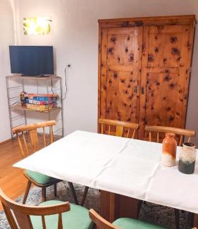 Stall Apartment | Apartment Mizi