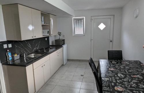 Zirovnica Apartment | Apartment Mojca near Bled