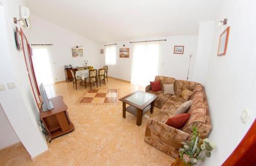 Cove Donja Krusica (Donje selo) Apartment | Apartment More