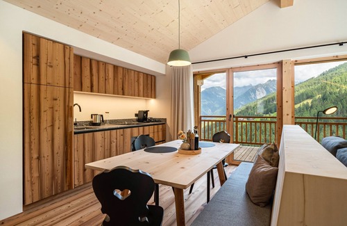 Moso in Passiria Apartment | Apartment 'Mucher Jakob' with Mountain View, Private Terrace and Wi-Fi