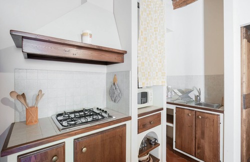 Sesto Fiorentino Apartment | Apartment near Florence with Garden