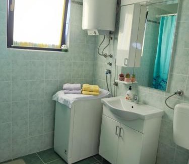 Razanj Apartment | Apartment Nirvana
