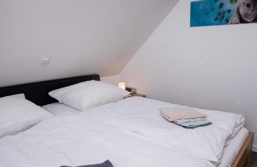 Norden Apartment | Apartment Nordsee Brise by Interhome