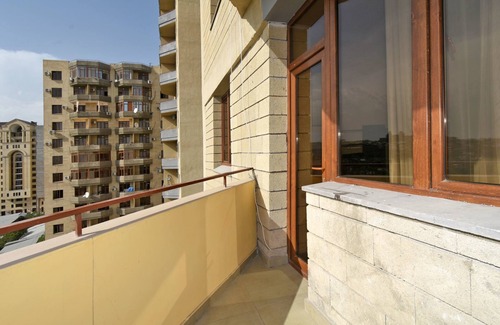 Kentron Apartment | Apartment on Glendale Hills