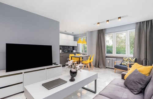 Nowe Miasto Apartment | Apartment Osiedle Piastowskie by Renters