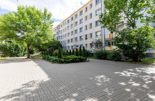 Nowe Miasto Apartment | Apartment Osiedle Piastowskie by Renters