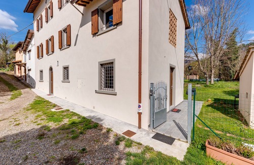 Borgo San Lorenzo Apartment | Apartment 'Palazzina Nel Cuore Del Mugello' with Mountain View, Wi-Fi and Air Conditioning