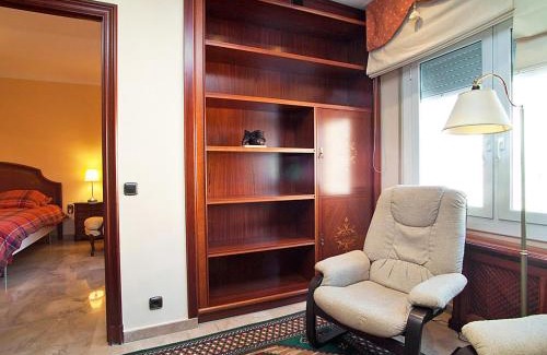 L'Antiga Esquerra de l'Eixample Apartment | Apartment Pg Gracia - Valencia by Interhome