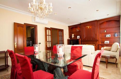 L'Antiga Esquerra de l'Eixample Apartment | Apartment Pg Gracia - Valencia by Interhome