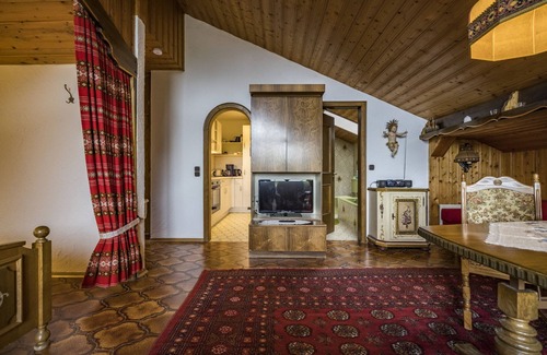 Bayerisch Gmain Apartment | Apartment Predigtstuhl with balcony and mountain view, 45 sqm,
