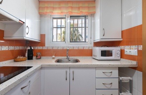 Malaga Apartment | Apartment 'Primerísima Linea Playa' with Sea View, Wi-Fi and Air Conditioning