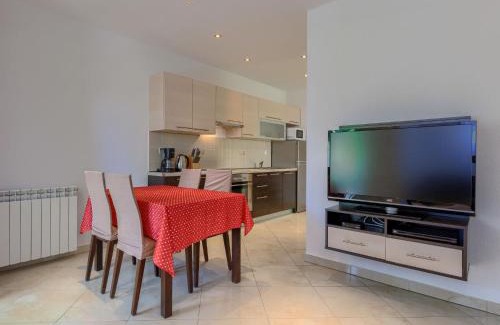 Cancini Apartment | Apartment Rajić-3 by Interhome