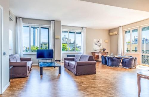 Varesine Apartment | Apartment Repubblica City View by Interhome