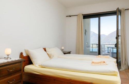 Piazzogna Apartment | Apartment Residence Miralago - Utoring Apt- B16 by Interhome