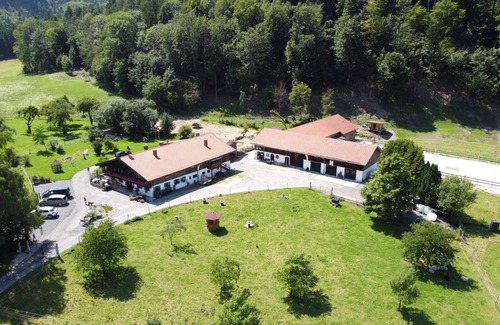 Flintsbach A. Inn Apartment | Apartment Riederhof 130 square meters, 3 bedrooms for up to 10 pers