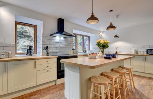 Lynton Apartment | Apartment Rose by Interhome