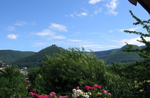 Bad Urach Apartment | Apartment 'Rosengarten, 65 Qm' with Mountain View, Balcony and Wi-Fi