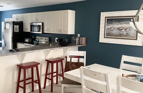 Port Charlotte Apartment | Apartment Rotonda West, FL Lakeview Condo 2 bed/2 bath