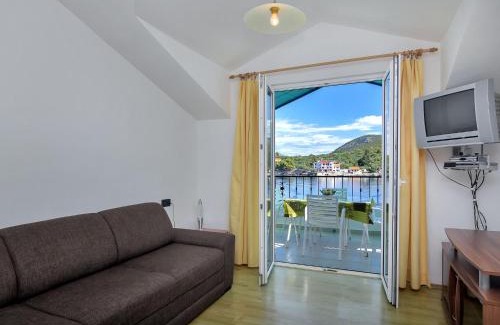 Pokrivenik Apartment | Apartment Rubin-8 by Interhome