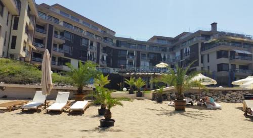 Dyuni Apartment | Apartment Sand Lilies