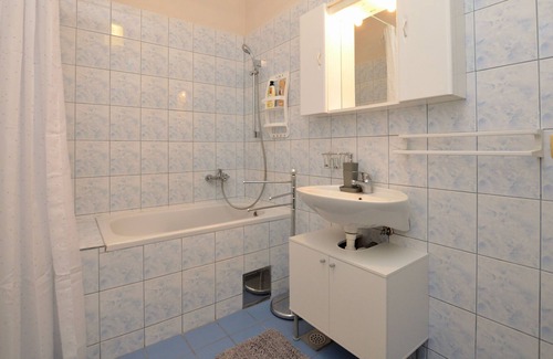 Viskovo Apartment | Apartment Sara (95601-A1) - Kastav