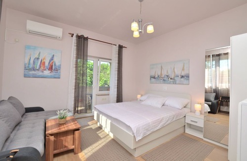 Viskovo Apartment | Apartment Sara (95601-A1) - Kastav