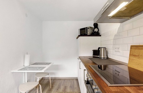 Heinsberg Apartment | Apartment 'Schober' with Private Terrace, Shared Garden and Wi-Fi
