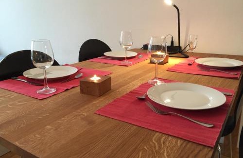 Neuschwabing Apartment | Apartment Schwabing/Olympic Park/BMW