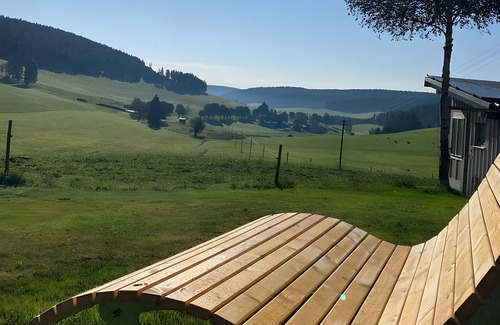 Schollach Apartment | Apartment 'Schwalbennest' with Shared Terrace, Shared Garden and Wi-Fi