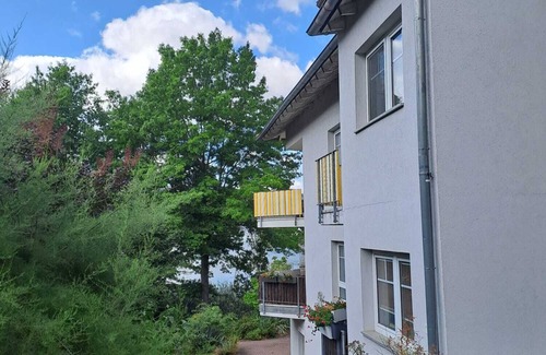 Bad Salzungen Apartment | Apartment Seeblick,ihr Einzigartiger Aufenthalt Direkt am Bad Salzunger Burgsee