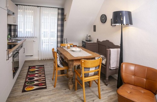 Einbeck Apartment | Apartment, shower and bath, toilet, good as new