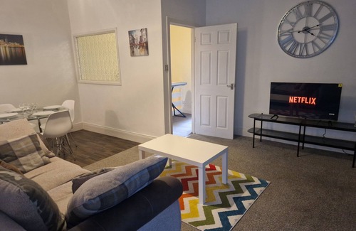 Ashington Apartment | Apartment - Sleeps 4 - Parking - Wifi