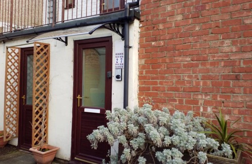 Guisborough House | Apartment - Sleeps 4 - Pet Friendly - Balcony