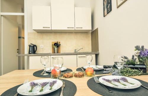 Karlobag Apartment | Apartment Snježana-4 by Interhome