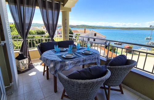 Klimno Apartment | Apartment Sonja (10037-A1) - Klimno - island Krk