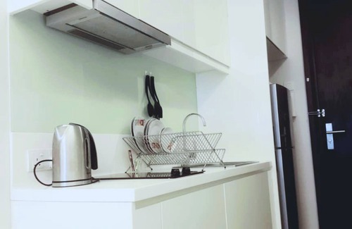 Sri Hartamas Apartment | Apartment Studio with Kitchen | WiFi | Balcony