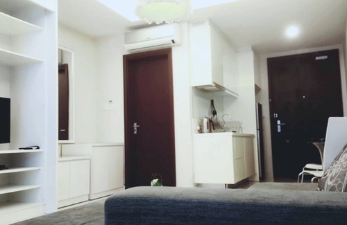 Sri Hartamas Apartment | Apartment Studio with Kitchen | WiFi | Balcony