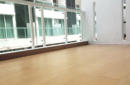Sri Hartamas Apartment | Apartment Studio with Kitchen | WiFi | Balcony