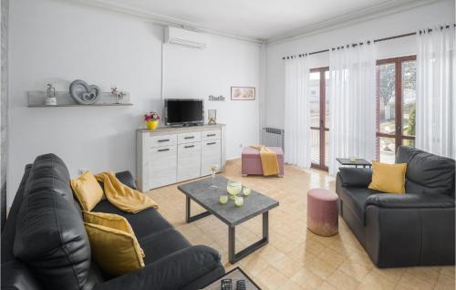 Santalezi Apartment | Apartment Stepancici Vi