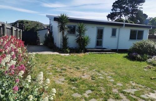 Birdlings Flat Apartment | Apartment style Beach House. Birdlings Flat