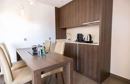 Cala Agulla Apartment | Apartment 'Suite 3' with Shared Pool, Wi-Fi and Air Conditioning
