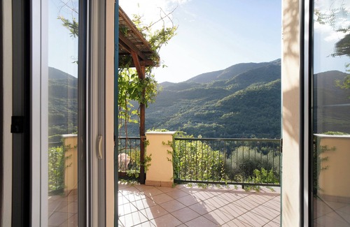 Testico Apartment | Apartment 'Sweet Caselle 2' with Mountain View, Private Terrace and Wi-Fi