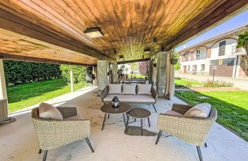 Castell'Alfero Apartment | Apartment Tenuta Beatrice by Interhome