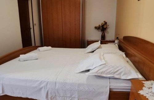 Brna Apartment | Apartment Tina - One Bedroom Apartment with Terrace