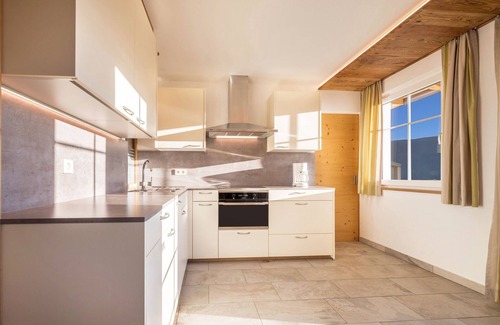 Terento Apartment | Apartment “Treyer 8 Romantica” with Mountain View, Wi-Fi, Terrace & Garden