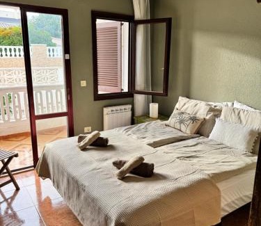 Vinaros Apartment | Apartment Tres Palmeras with pool