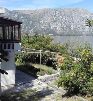 Prcanj Apartment | Apartment Tri Palme